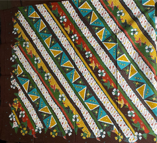 078 BATIK CIREBON Motif: lereng