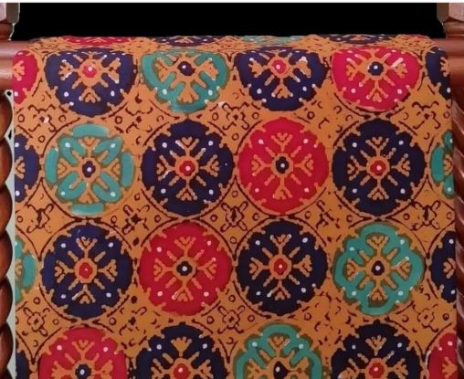010 BATIK PEKALONGAN Motif: Jlamprang Babon