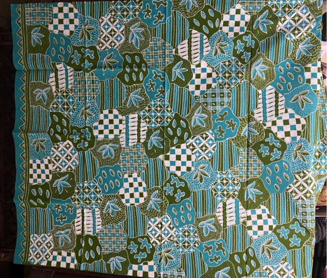 077 BATIK CIREBON Motif: Sekarjagad hijau