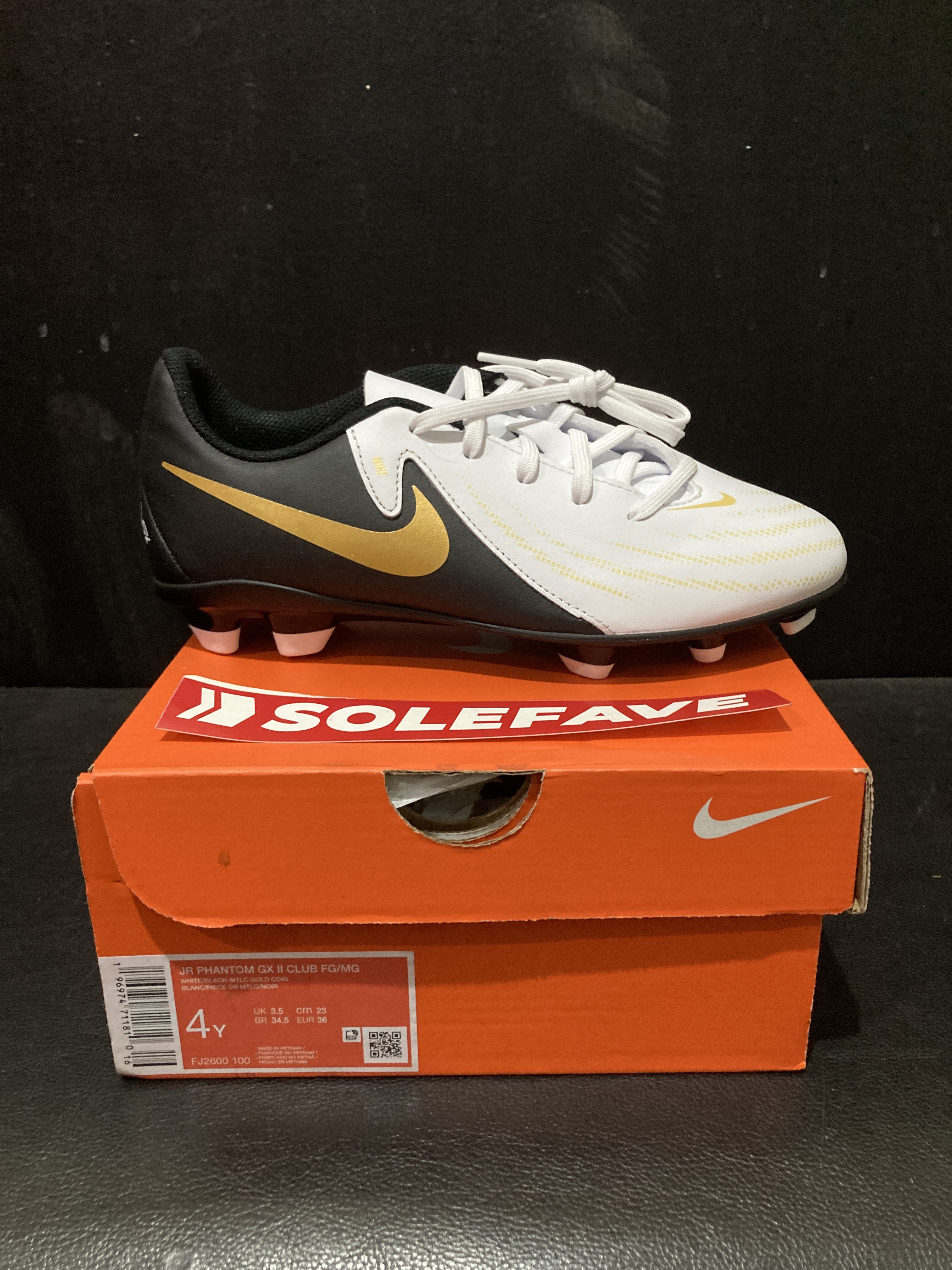 SEPATU BOLA ANAK NIKE JUNIOR PHANTOM GX 2 CLUB FG
